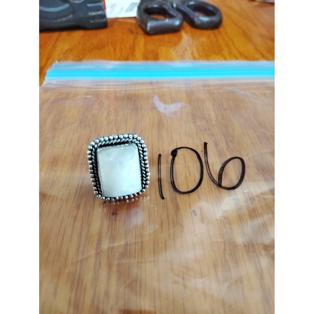 925 Sterling Silver White Stone Statement Ring Size 8 Beaded Bezel Rectangular